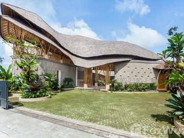 6 Bedroom Villa for sale in Susut, Bali