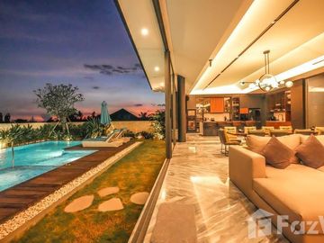 5 Bedroom Villa for sale in Kerobokan, Bali