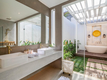 5 Bedroom Villa for sale in Tampak Siring, Bali