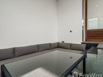 5 Bedroom Villa for sale in Batu Bolong, Bali