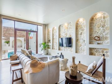 2 Bedroom Villa for sale in Mengwi, Bali