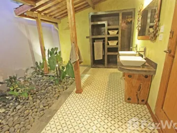 8 Bedroom Hotel for sale in Kerobokan, Bali