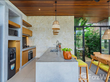 6 Bedroom Villa for sale in Blahbatu, Bali