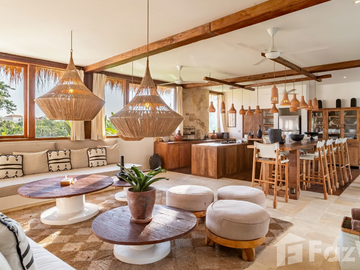 5 Bedroom Villa for sale in Kerobokan, Bali
