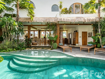 5 Bedroom Villa for sale in Kerobokan, Bali