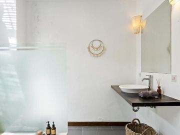 3 Bedroom Villa for sale in Canggu, Bali
