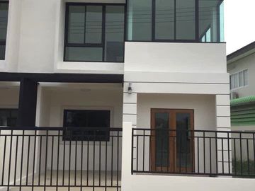 2 Bedroom Townhouse for sale in Bang Khem, Phetchaburi