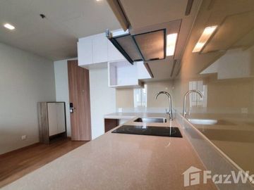 2 Bedroom Condo for sale at Noble Around Sukhumvit 33