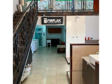 Venta o Alquiler de Local Comercial con 1990m2 en Santa Elena