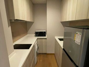 2 Bedroom Condo for rent at The Lumpini 24