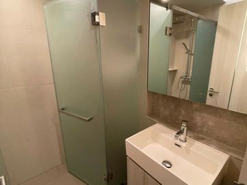 2 Bedroom Condo for rent at The Lumpini 24