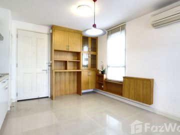 1 Bedroom Condo for rent at The Clover