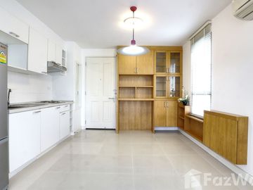 1 Bedroom Condo for rent at The Clover