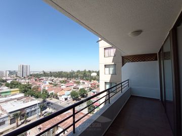 Se vende departamento con terraza. Metro Parque O’Higgins