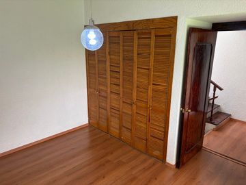 Casa en Venta en Naucalpan, Estado de México – Conjunto Residencial con Terraza