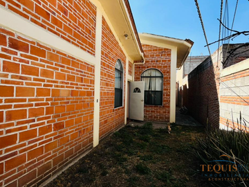 Casa en Venta Una Sola Planta Colonia Santa Fe Tequisquiapan | Anís estrella