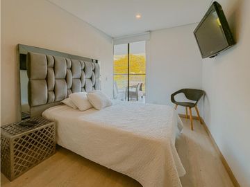 Renta Apartamento Amoblado POR MES en Envigado, loma las brujas
