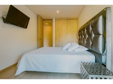 Renta Apartamento Amoblado POR MES en Envigado, loma las brujas