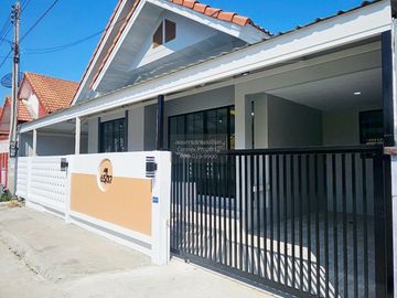FOR SELL Townhouse/Townhome  Pinruethai Rangsit - Klong 7  CX-144193