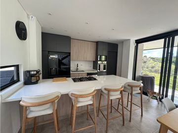 VENTA DE CASA CAMPESTRE EN VIA SAN VICENTE FERRER - VEREDA CHAPARRAL
