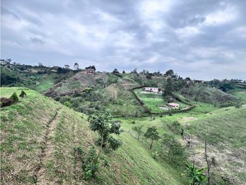 VENTA DE CASA CAMPESTRE EN VIA SAN VICENTE FERRER - VEREDA CHAPARRAL