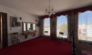 Casa Señorial Estilo Colonial en el Centro de Aguascalientes, Patio Central con Fuente. 18 MDP