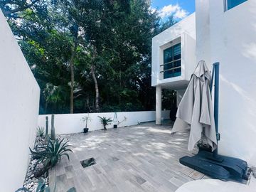 CASA EN VENTA EN RESIDENCIAL CUMBRES