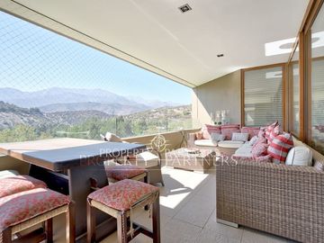 Exclusivo depto Valle Escondido, vista cordillera y cancha de golf