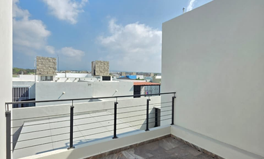 CASA EN VENTA 2 PLANTAS, COTO PRIVADO, CON LOTE EXCEDENTE, 2 RECÁMARAS, 2 BAÑOS.