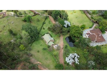 VENTA DE CASA FINCA EN LA PARCELACIÓN EL YARUMO -LA CEJA