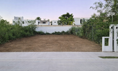 Terreno en Venta en Privada Xcanatún, Gran San Pedro Cholul
