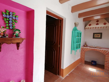 Casa en Venta en el Centro de Tequisquiapan | Arisarum