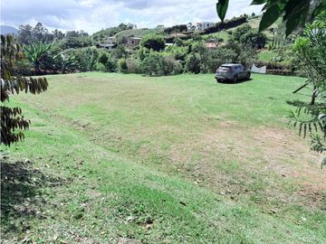 LOTE EN EL CARMEN DE VIBORAL EN PARCELACION CERRADA- CON COLEGA