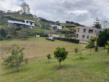 LOTE EN EL CARMEN DE VIBORAL EN PARCELACION CERRADA- CON COLEGA