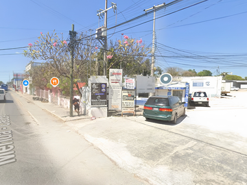 Se renta bodega en complejo ubicado en avenida Jacinto Canek, Mérida, Yucatán