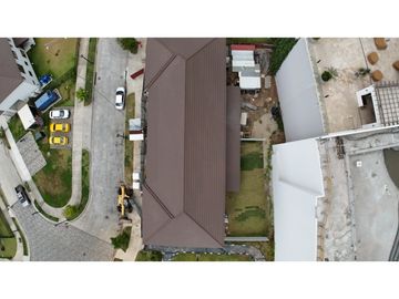 Venta de Casa Duplex en Residencial The Woods, Santa Maria