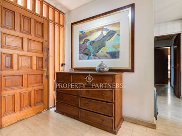 Casa para familias grandes ¨ 6 Dormitorios en Barrio Consolidado¨