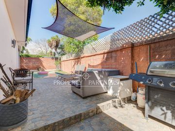Casa para familias grandes ¨ 6 Dormitorios en Barrio Consolidado¨