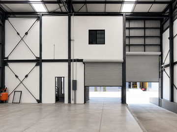 Bodega industrial de 1,384 m2 a 5 minutos del Periferico