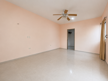 Cómoda casa de una planta en RENTA en Pinos del Norte