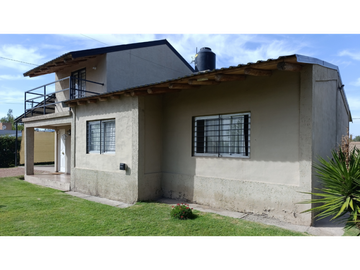 Casa 3 Dormitorios | 1000 m² Terreno | Piscina  El Cerrito