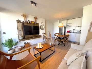 Estilo y Comodidad en Papudo: Departamento con Hermosa Decoración en Punta Puyai