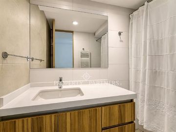 Vanguardista duplex en el entorno más urbano de Vitacura