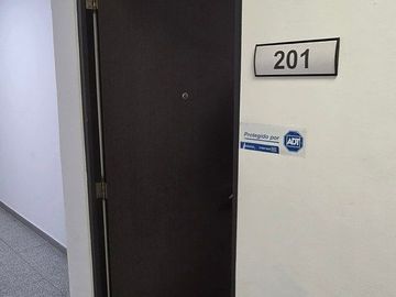 Oficina 42m2 acondicionada en la Roma