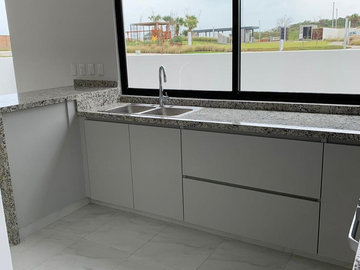 CASA EN VENTA EN EL FRACCIONAMIENTO PUNTA TIBURÓN EN LA RIVIERA VERACRUZANA