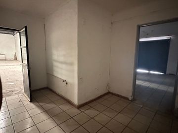 BODEGA COMERCIAL ZONA MIRAMAR