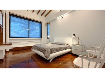 Casa de dos niveles para la renta amoblada en Palmas