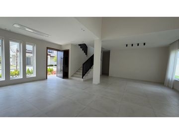 Venta de Casa Unifamiliar en PH The Woods, Santa María