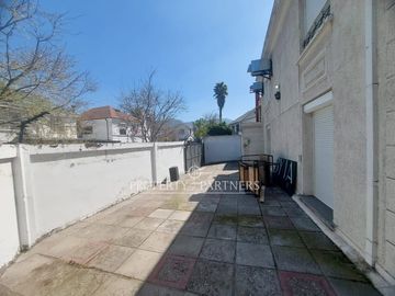 Casa Comercial en Providencia, Especial para Clínica Estética o de Salud