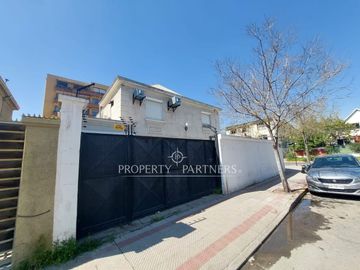 Casa Comercial en Providencia, Especial para Clínica Estética o de Salud
